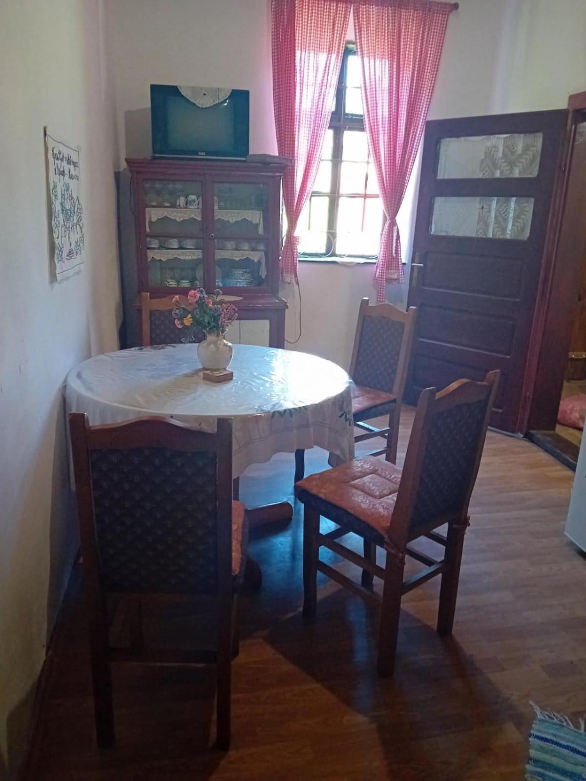 شقة Country House Pivnica Milic Rogljevo المظهر الخارجي الصورة